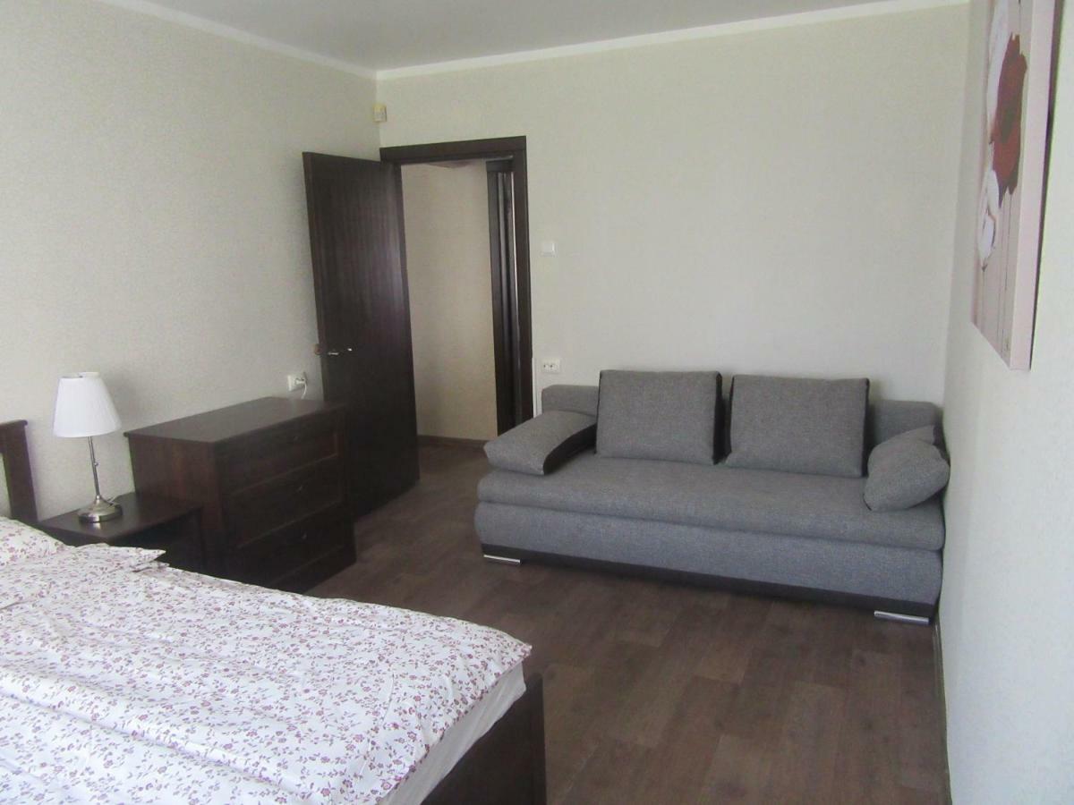 Family Apartment Riga Exteriör bild