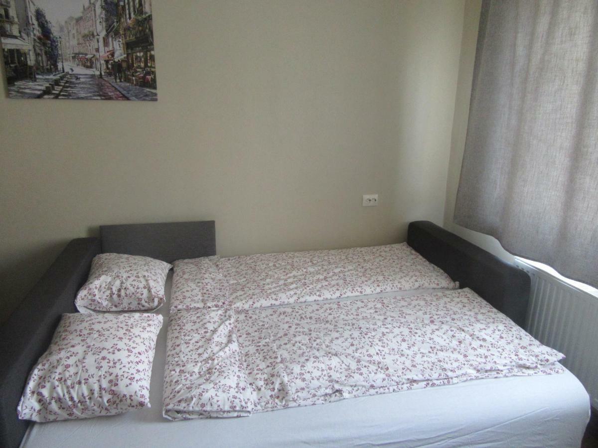 Family Apartment Riga Exteriör bild